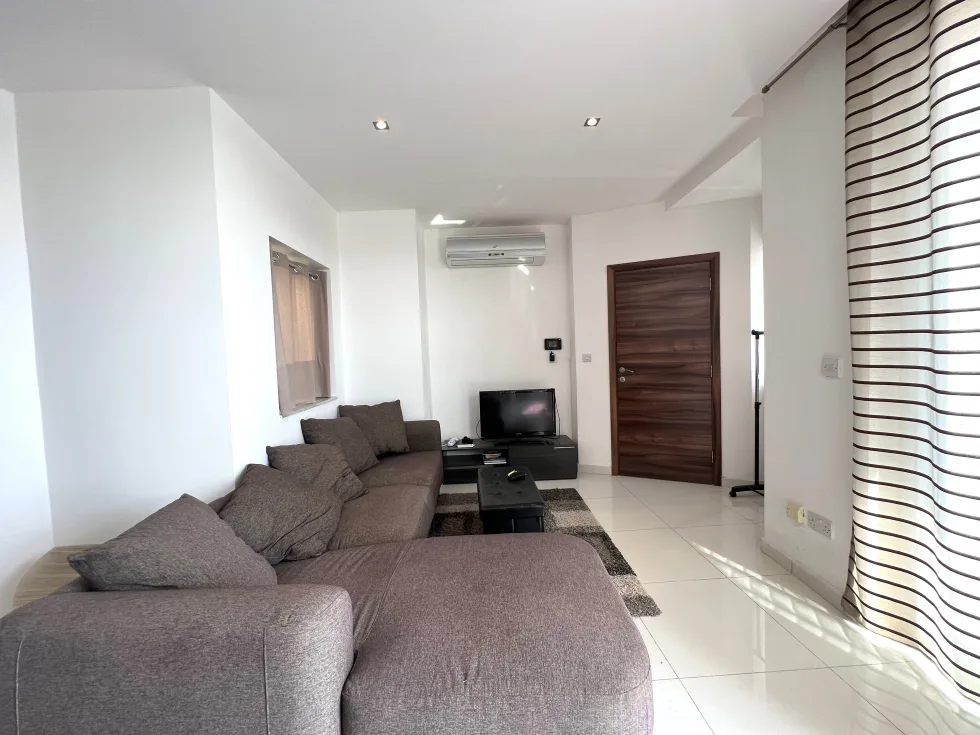 2 bed Penthouse For Rent in Swieqi, Swieqi - thumb 3