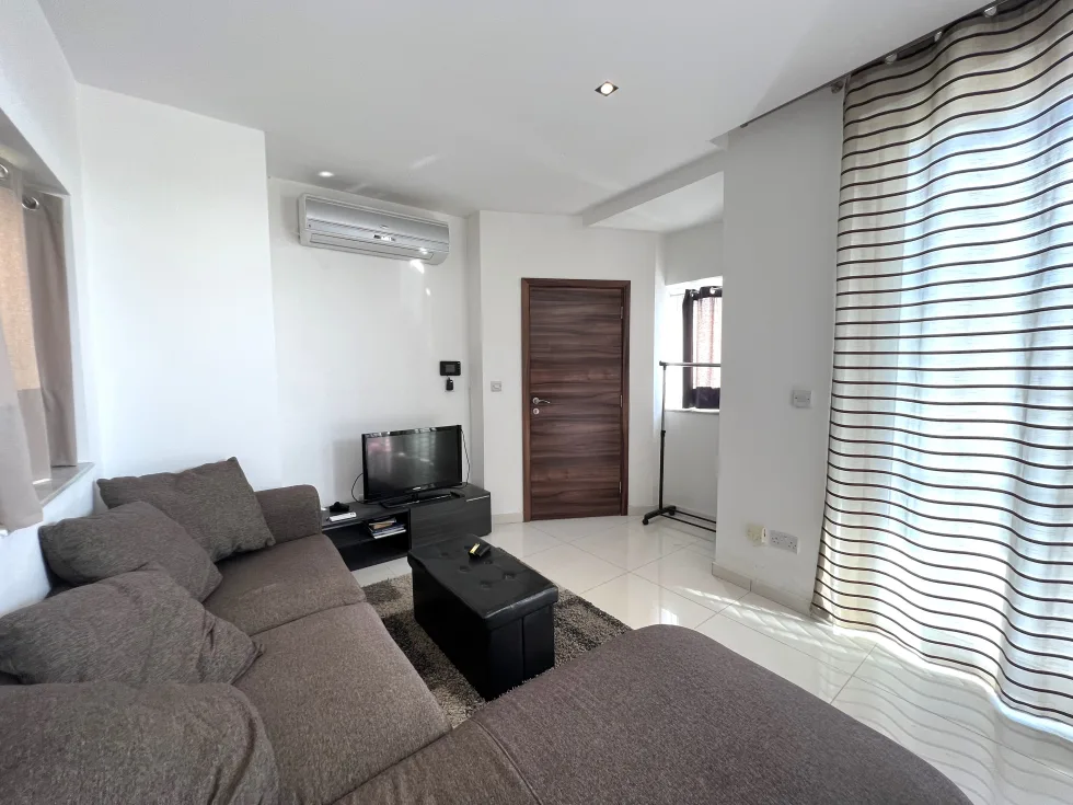 2 bed Penthouse For Rent in Swieqi, Swieqi - thumb 4