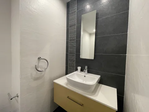 3 bed Apartment For Rent in St Julian's, St Julian's - thumb 12