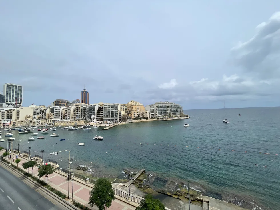 3 bed Apartment For Rent in St Julian's, St Julian's - thumb 2