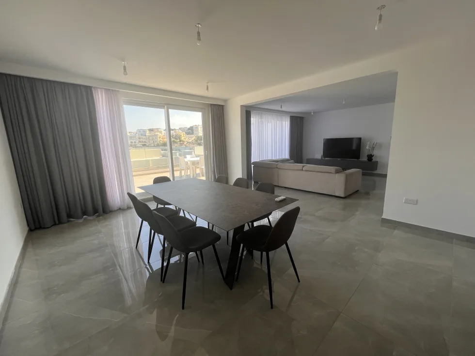 3 bed Penthouse For Rent in St Julian's, St Julian's - thumb 1