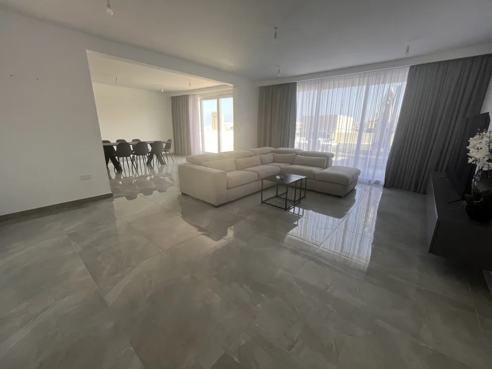 3 bed Penthouse For Rent in St Julian's, St Julian's - thumb 2