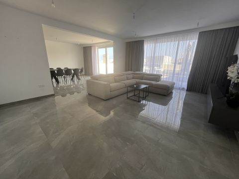 3 bed Penthouse For Rent in St Julian's, St Julian's - thumb 2