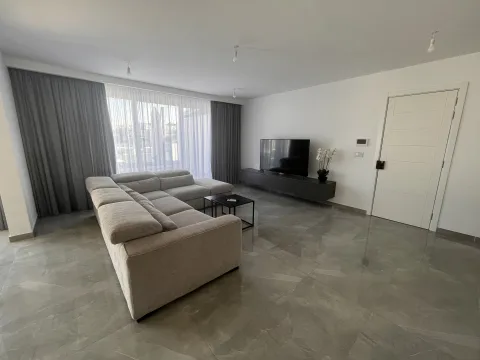 3 bed Penthouse For Rent in St Julian's, St Julian's - thumb 3