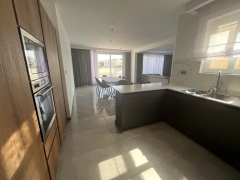 3 bed Penthouse For Rent in St Julian's, St Julian's - thumb 6