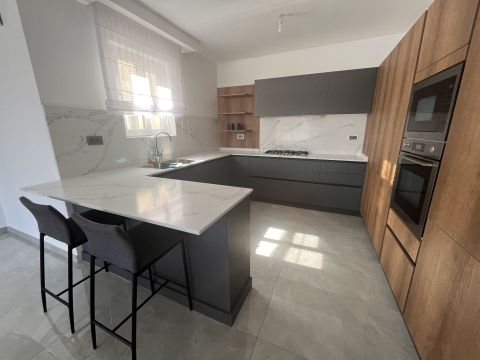 3 bed Penthouse For Rent in St Julian's, St Julian's - thumb 8