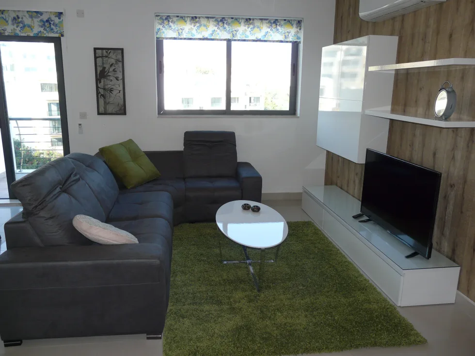2 bed Penthouse For Rent in St Julian's, St Julian's - thumb 3