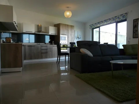2 bed Penthouse For Rent in St Julian's, St Julian's - thumb 4