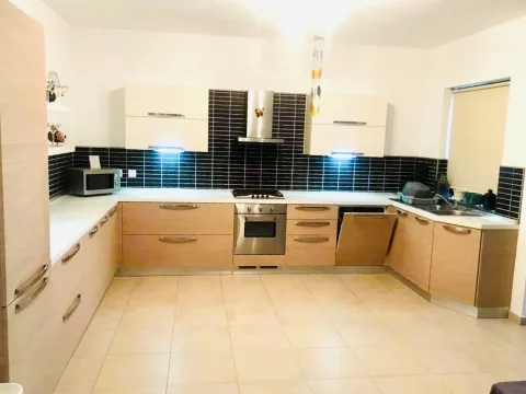 3 bed Apartment For Rent in ,  - thumb 6