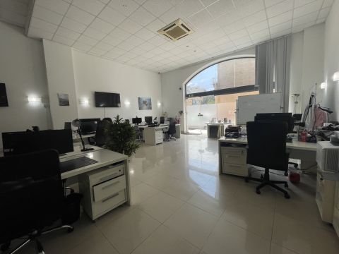 0 bed Office For Rent in Sliema, Sliema - thumb 2