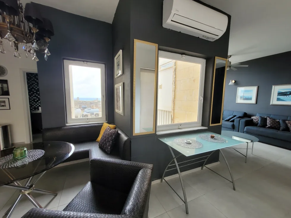 1 bed Penthouse For Rent in Valletta, Valletta - thumb 5