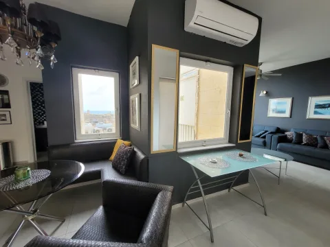 1 bed Penthouse For Rent in Valletta, Valletta - thumb 5