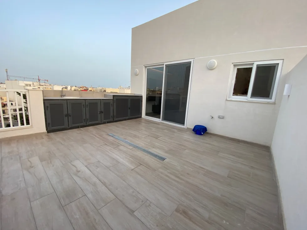 2 bed Apartment For Rent in Pieta, Pieta - thumb 2