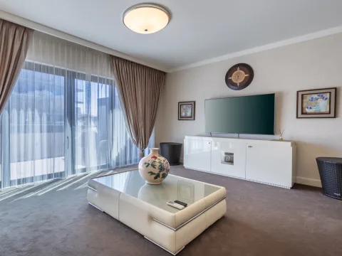 3 bed Penthouse For Rent in St Julian's, St Julian's - thumb 2