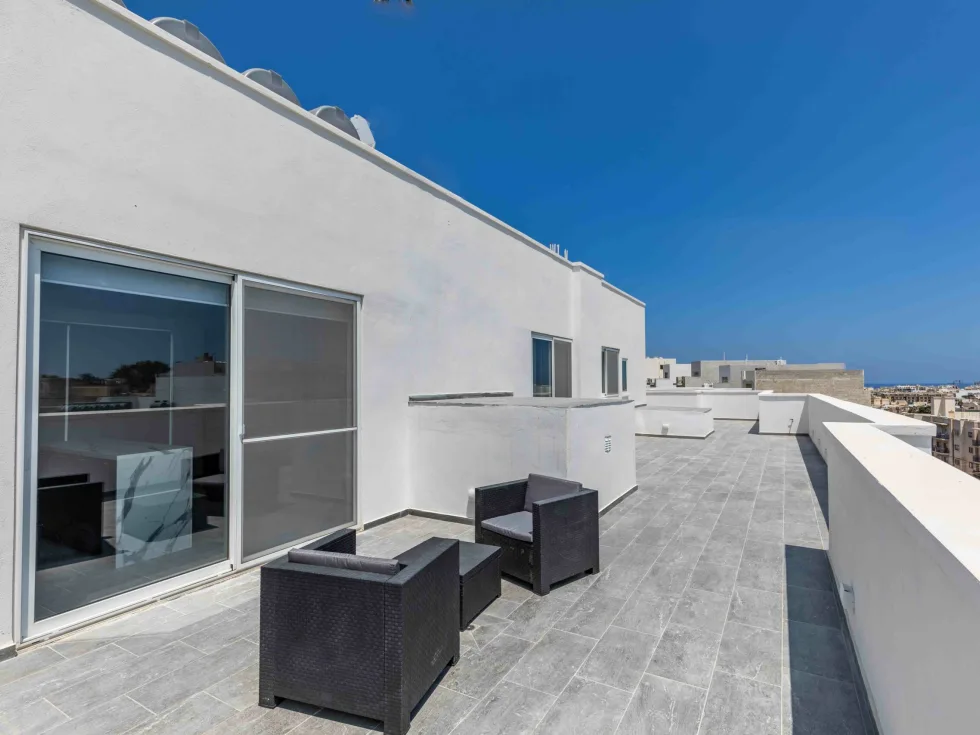 2 bed Penthouse For Rent in St Julian's, St Julian's - thumb 1