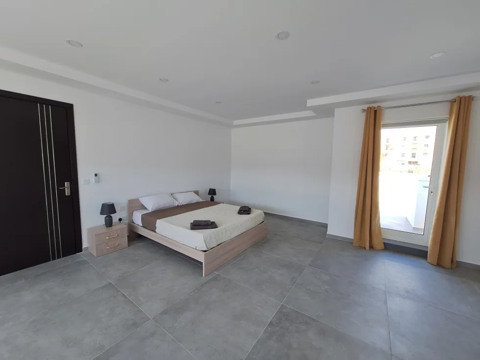 2 bed Penthouse For Rent in St Julian's, St Julian's - thumb 10