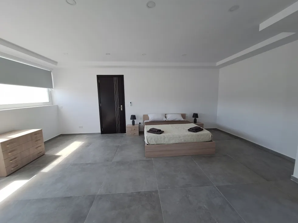 2 bed Penthouse For Rent in St Julian's, St Julian's - thumb 11