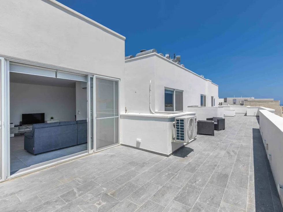 2 bed Penthouse For Rent in St Julian's, St Julian's - thumb 6