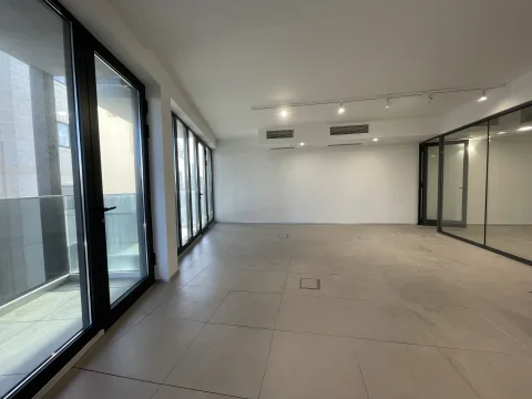 0 bed Office For Rent in Sliema, Sliema - thumb 3