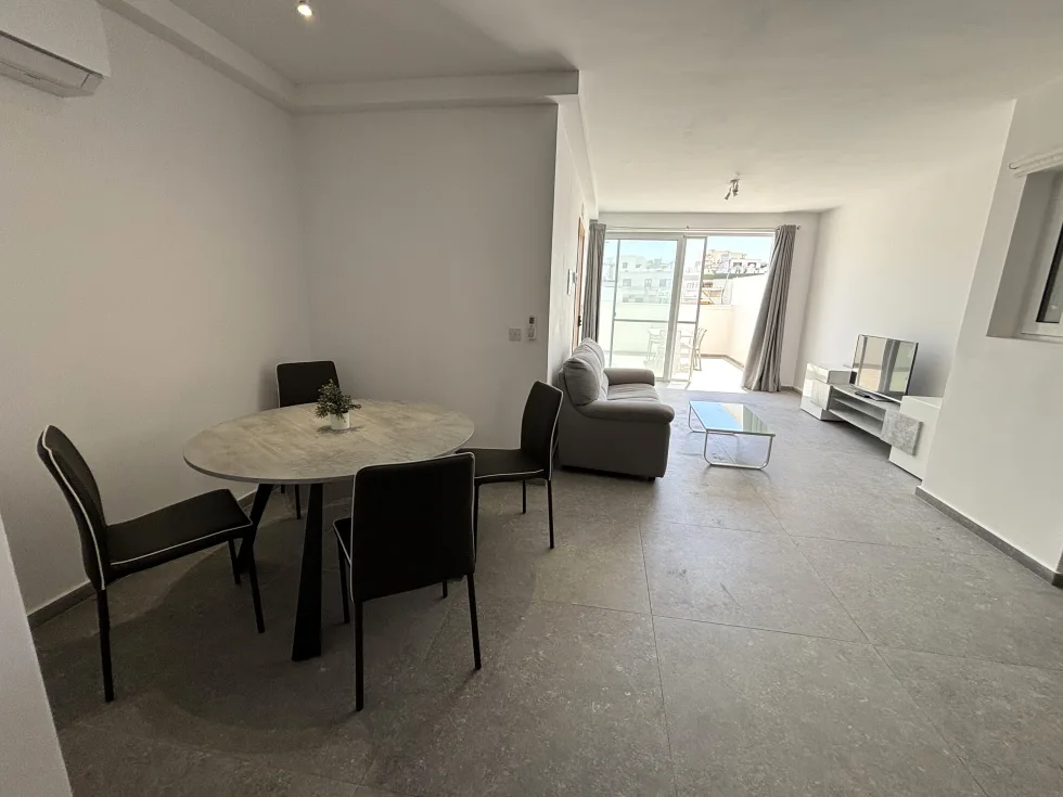 2 bed Apartment For Rent in St Julian's, St Julian's - thumb 4