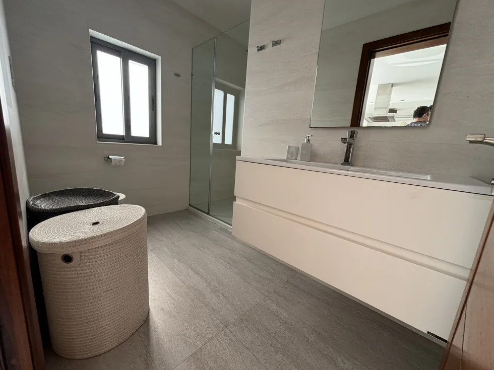 1 bed Penthouse For Rent in St Julian's, St Julian's - thumb 12