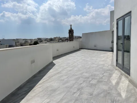 5 bed Penthouse For Rent in Msida, Msida - thumb 1