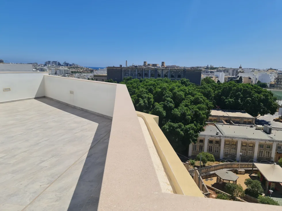 1 bed Penthouse For Rent in Msida, Msida - thumb 1