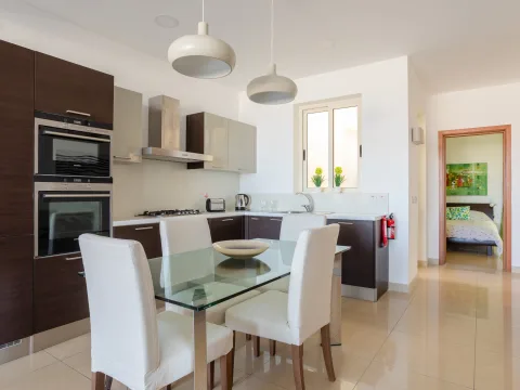 2 bed Penthouse For Rent in Gzira, Gzira - thumb 7