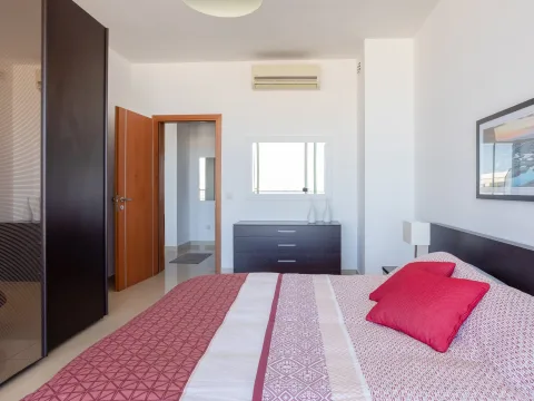 2 bed Penthouse For Rent in Gzira, Gzira - thumb 9