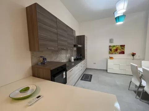 3 bed Apartment For Rent in St Julian's, St Julian's - thumb 3