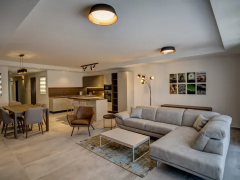 3 bed Penthouse For Rent in St Julian's, St Julian's - thumb 2