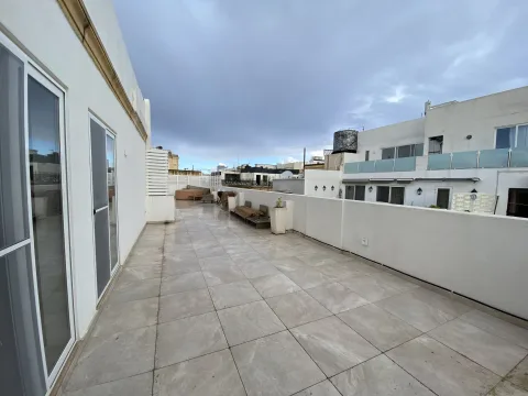 2 bed Penthouse For Rent in Sliema, Sliema - thumb 21