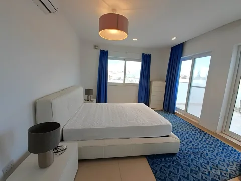 2 bed Penthouse For Rent in Sliema, Sliema - thumb 7