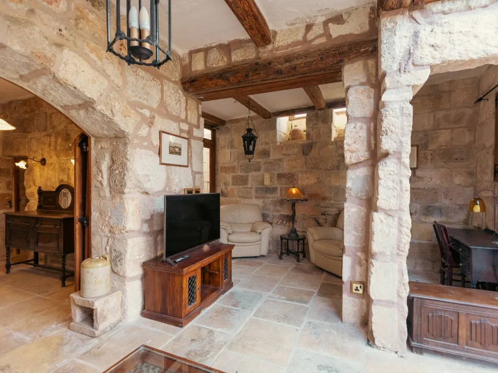 4 bed Farmhouse For Sale in Siggiewi, Siggiewi - thumb 3