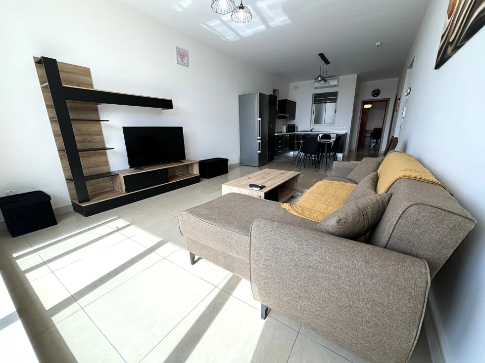 2 bed Penthouse For Rent in Gzira, Gzira - thumb 3