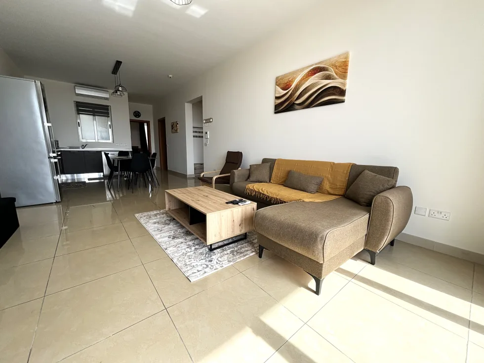 2 bed Penthouse For Rent in Gzira, Gzira - thumb 4