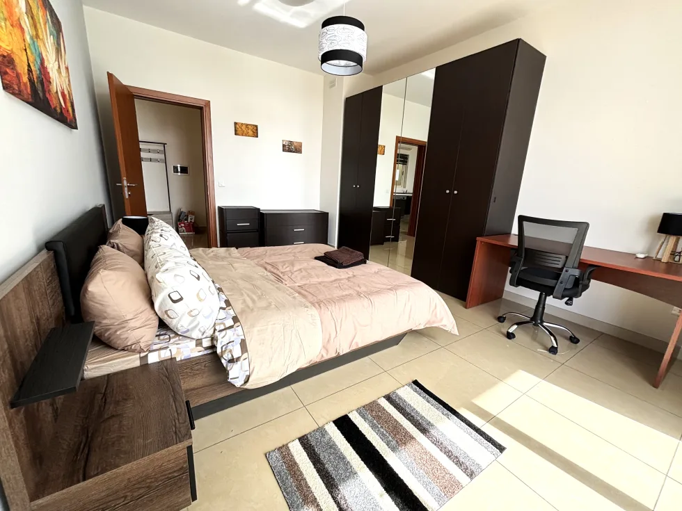 2 bed Penthouse For Rent in Gzira, Gzira - thumb 7