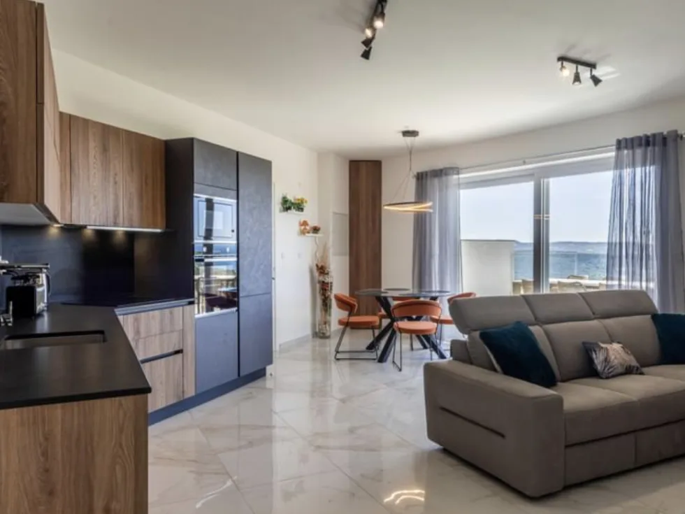 2 bed Apartment For Rent in Mellieha, Mellieha - thumb 3