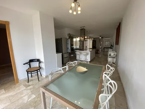 3 bed Penthouse For Rent in Gzira, Gzira - thumb 3