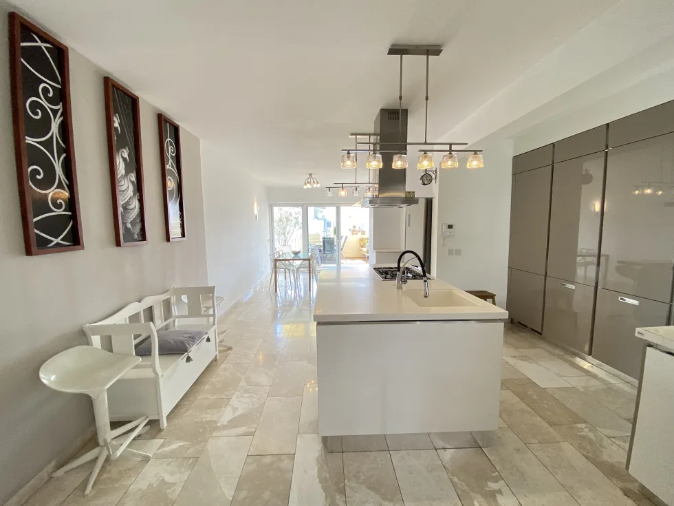 3 bed Penthouse For Rent in Gzira, Gzira - thumb 5