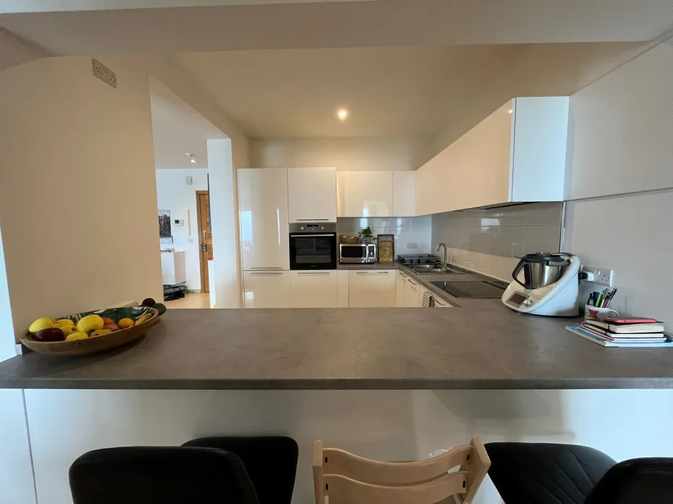 2 bed Apartment For Rent in Sliema, Sliema - thumb 5