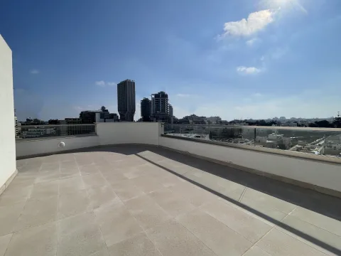 2 bed Penthouse For Rent in Swieqi, Swieqi - thumb 1