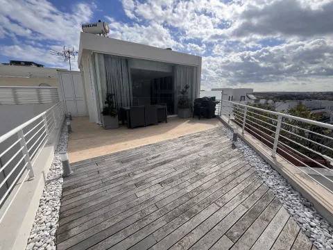 4 bed Penthouse For Rent in Sliema, Sliema - thumb 12