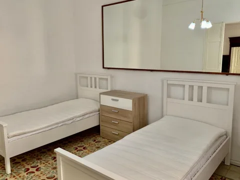 4 bed Town House For Rent in Sliema, Sliema - thumb 8