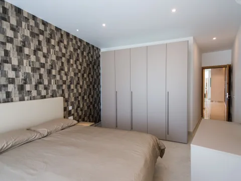 3 bed Apartment For Rent in Ta' Xbiex, Ta' Xbiex - thumb 12