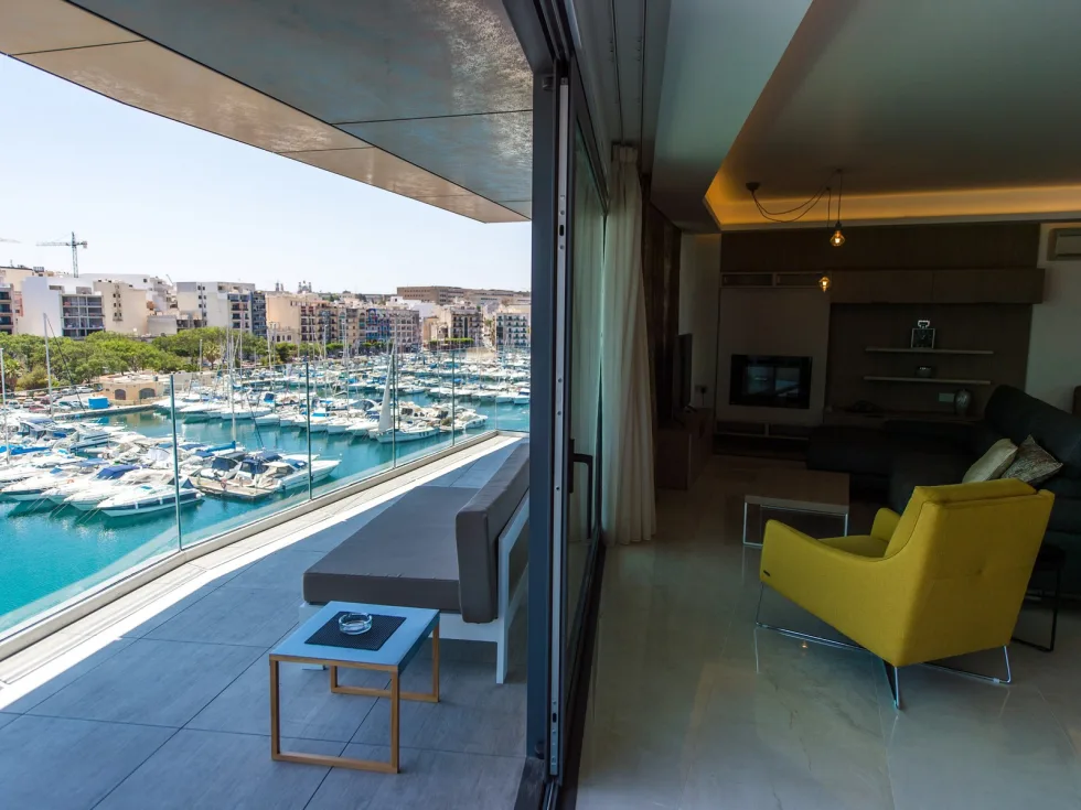3 bed Apartment For Rent in Ta' Xbiex, Ta' Xbiex - thumb 3