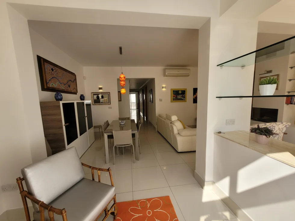 3 bed Apartment For Rent in Qawra, Qawra - thumb 3