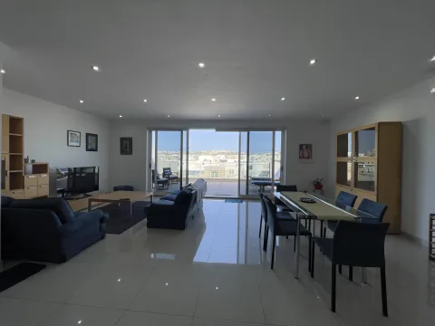 3 bed Penthouse For Rent in Balzan, Balzan - thumb 1