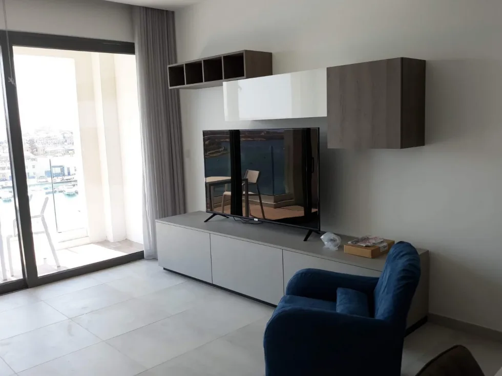 2 bed Apartment For Rent in Sliema, Sliema - thumb 6