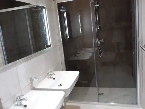 2 bed Apartment For Rent in Sliema, Sliema - thumb 8